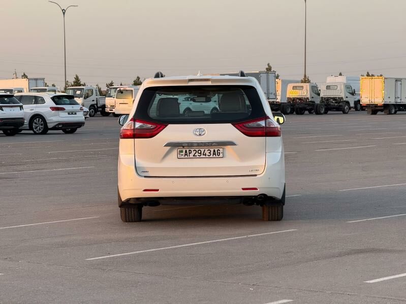 Toyota Sienna 2020 - 575 000 TMT - Ашхабад - img 5