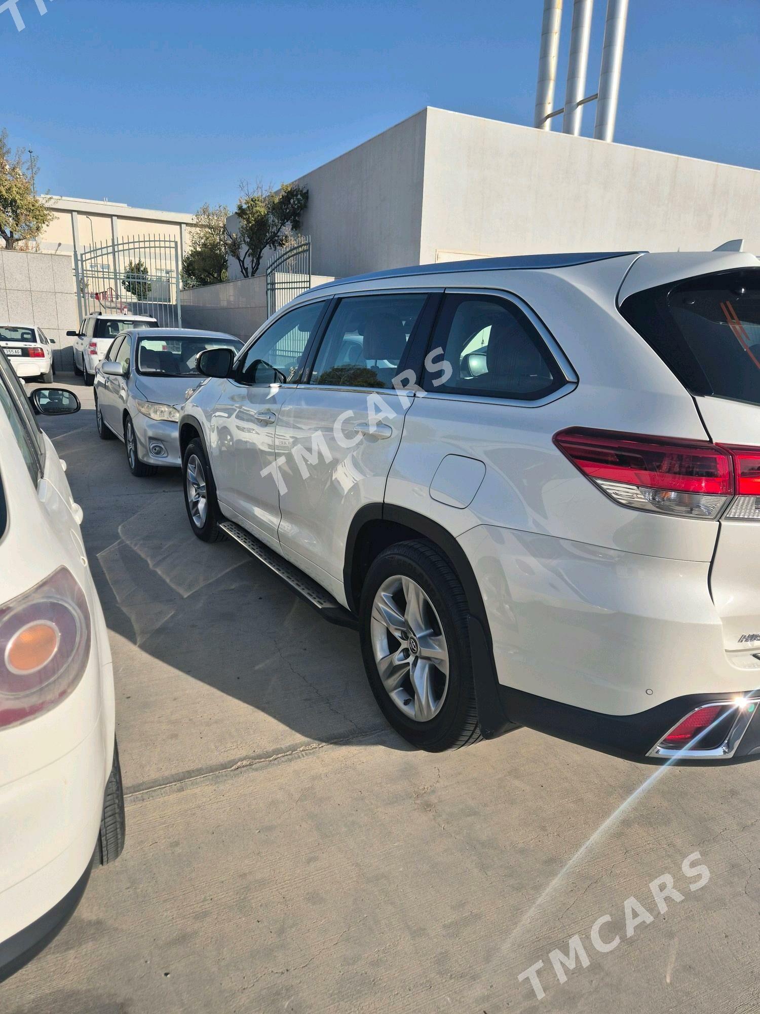 Toyota Highlander 2017 - 490 000 TMT - Aşgabat - img 3