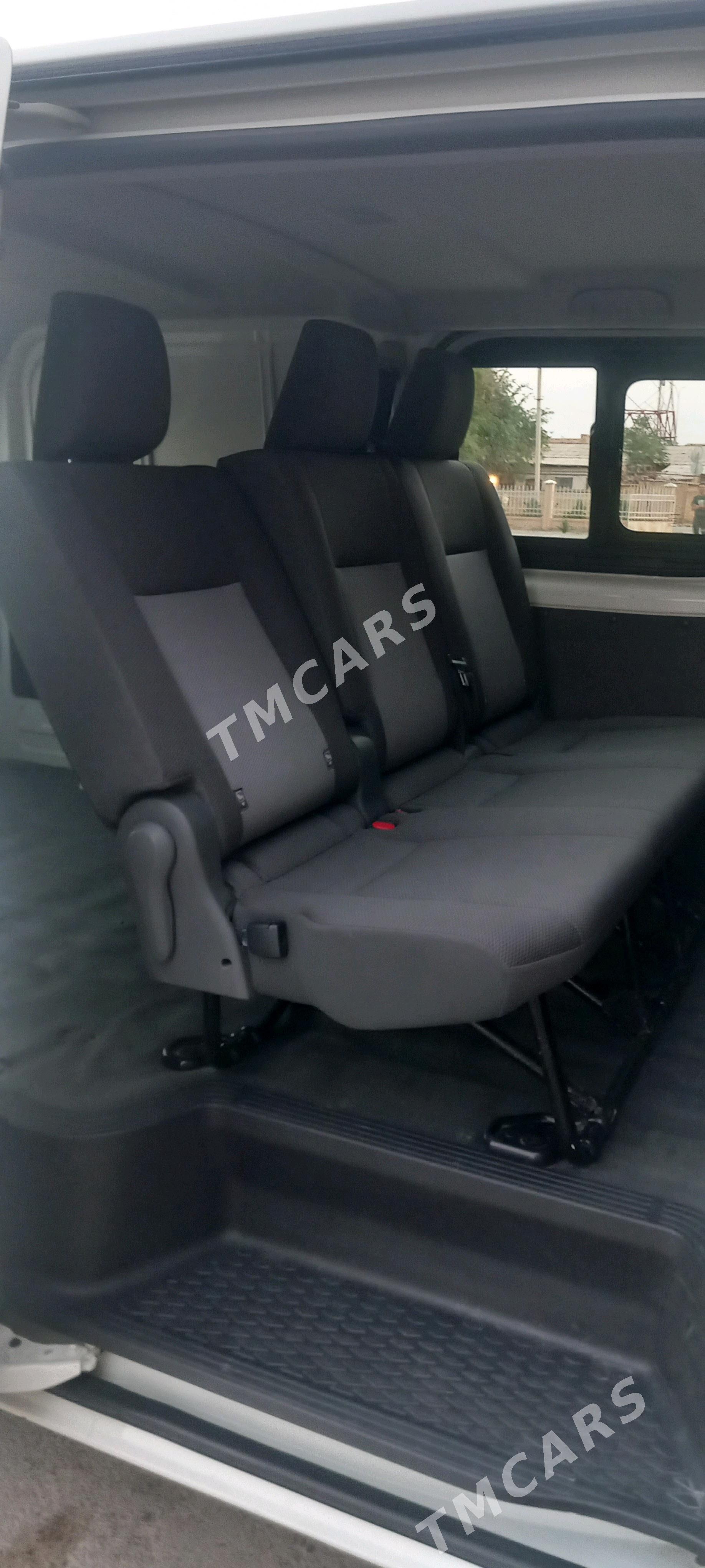 Toyota Hiace 2022 - 475 000 TMT - Гарабекевюл - img 7