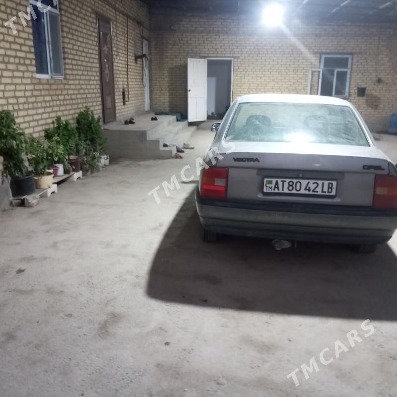 Opel Vectra 1991 - 25 000 TMT - Саят - img 2