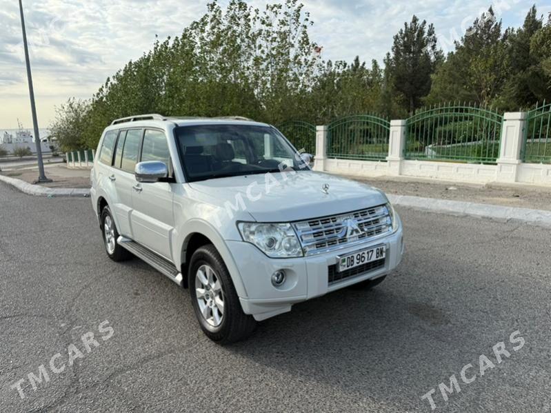 Mitsubishi Pajero 2010 - 255 000 TMT - Türkmenbaşy - img 3