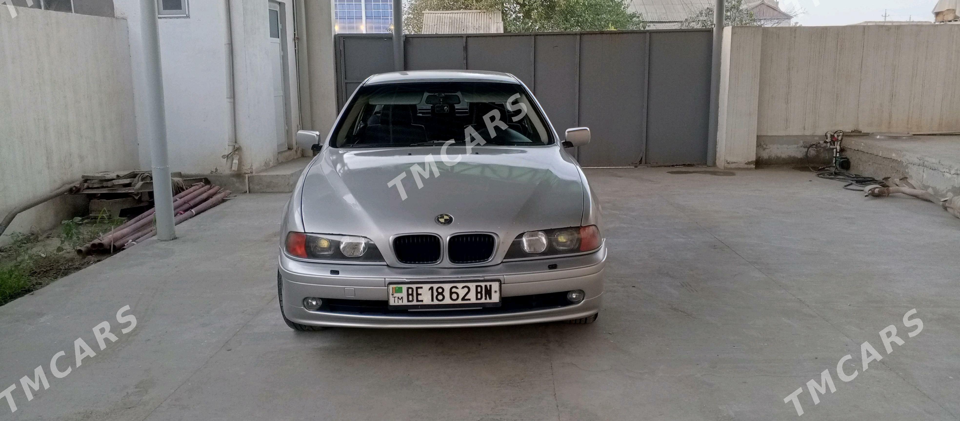 BMW E39 2002 - 115 000 TMT - Хазар - img 5