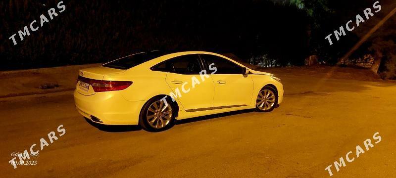 Hyundai Azera 2012 - 203 000 TMT - Ашхабад - img 2