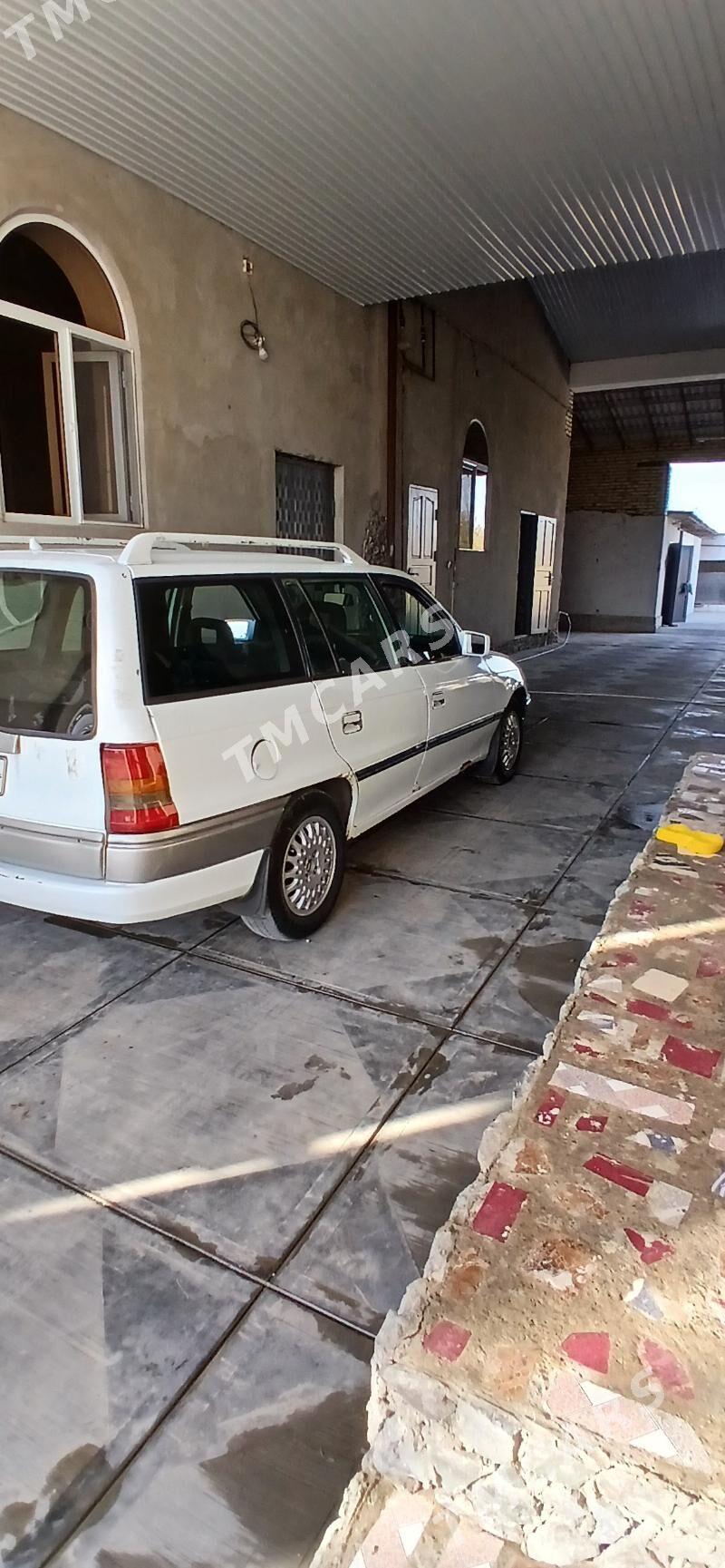 Opel Astra 1993 - 35 000 TMT - Türkmenabat - img 4