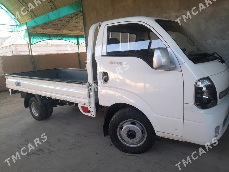 Kia Bongo 2016 - 260 000 TMT - Шабатский этрап - img 1