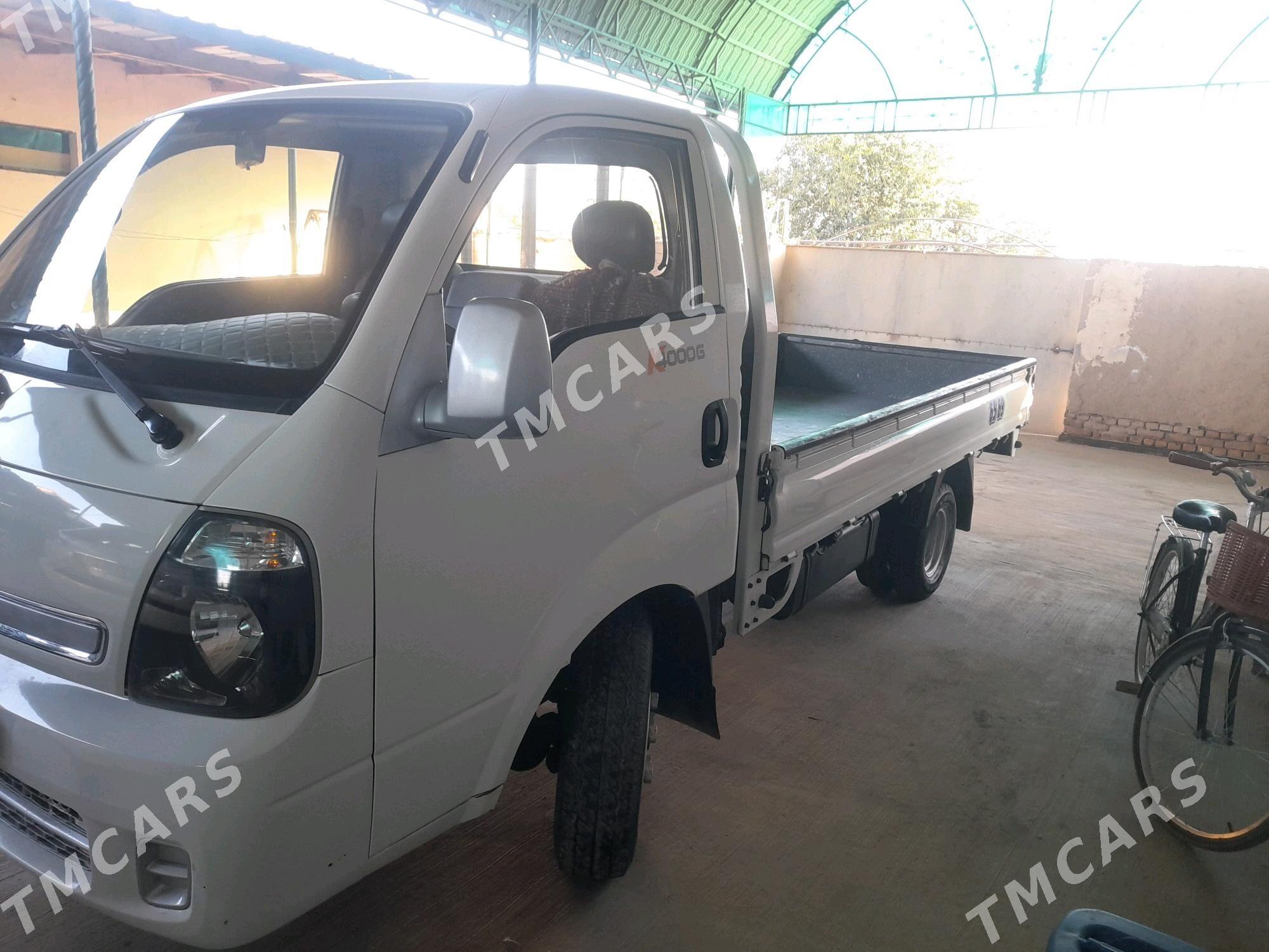 Kia Bongo 2016 - 260 000 TMT - Шабатский этрап - img 4