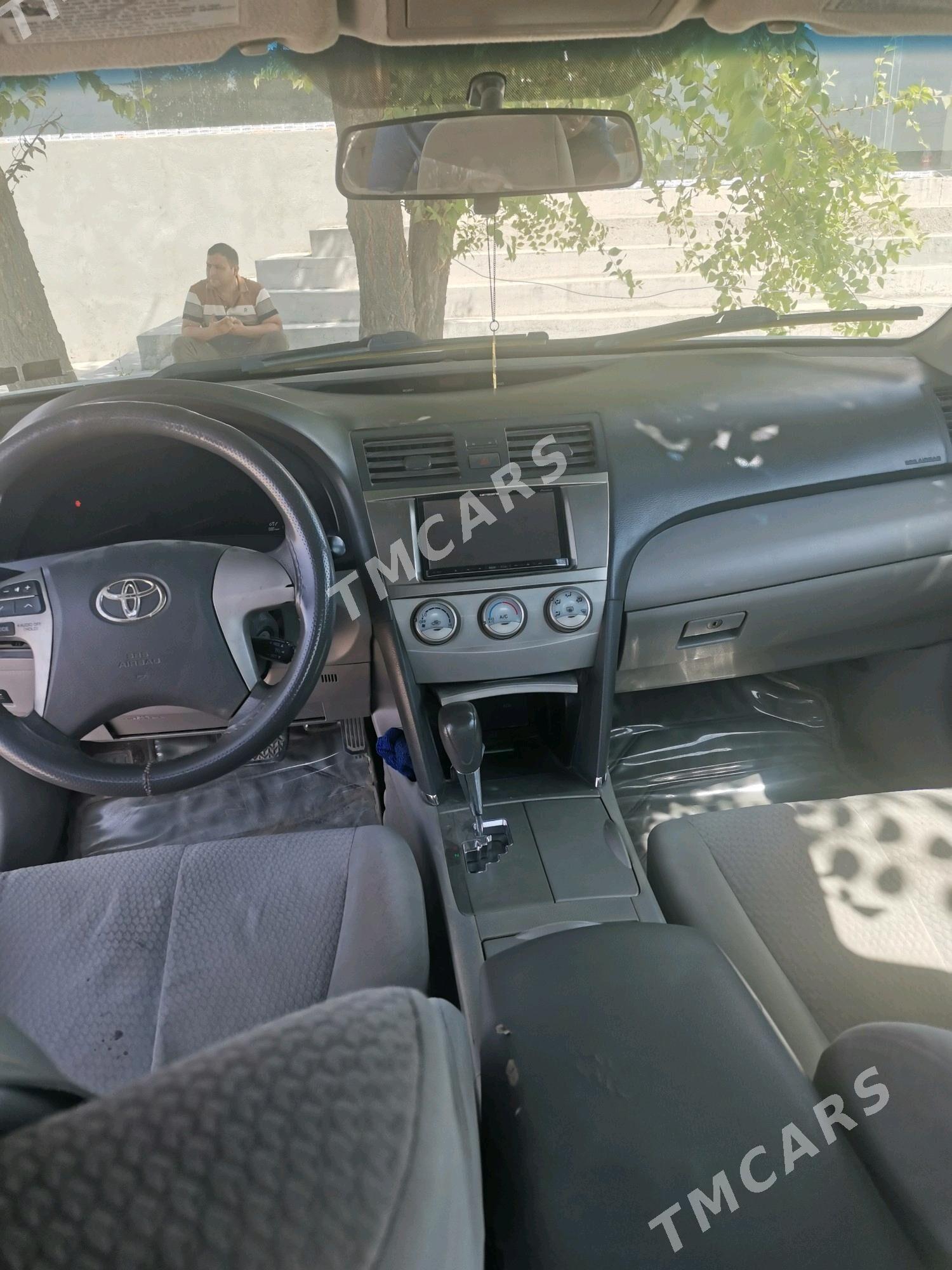 Toyota Camry 2010 - 180 000 TMT - Койтендаг - img 3
