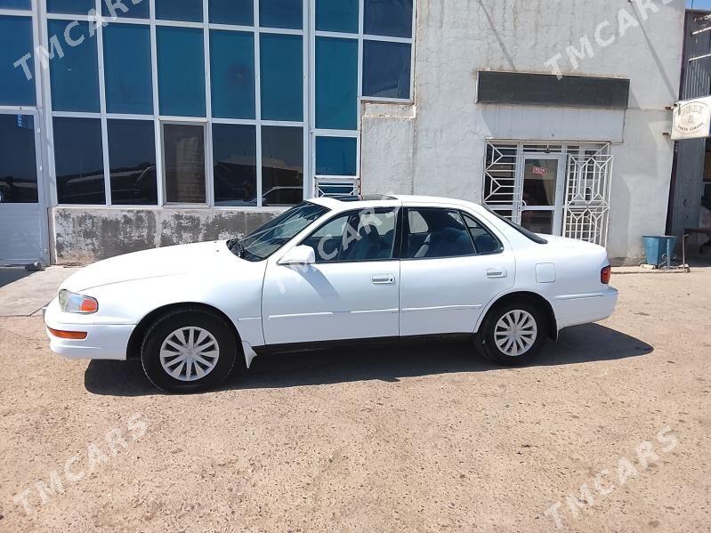 Toyota Camry 1992 - 72 000 TMT - Мары - img 1