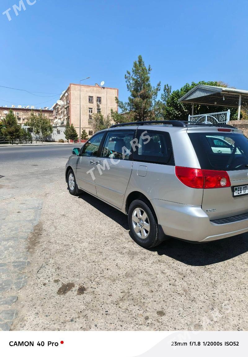 Toyota Sienna 2009 - 248 000 TMT - Мары - img 5