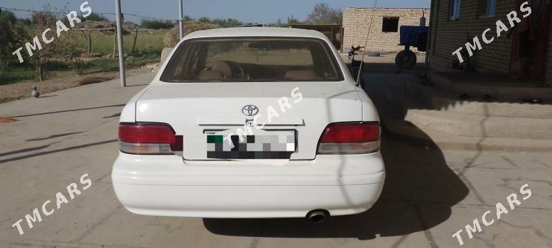 Toyota Avalon 1996 - 107 000 TMT - Туркменгала - img 2