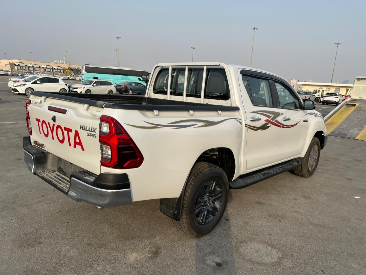 Toyota Hilux 2025 - 668 000 TMT - Ашхабад - img 4