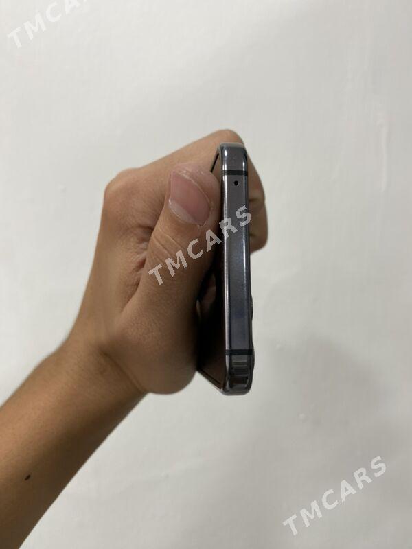 Samsung Zflip 5 - Mary - img 1