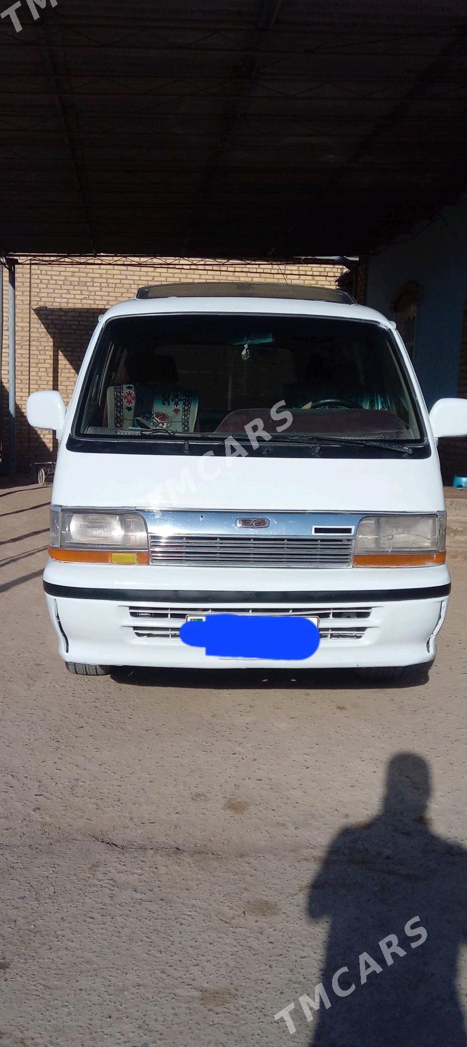 Toyota Hiace 1992 - 62 000 TMT - Murgap - img 1