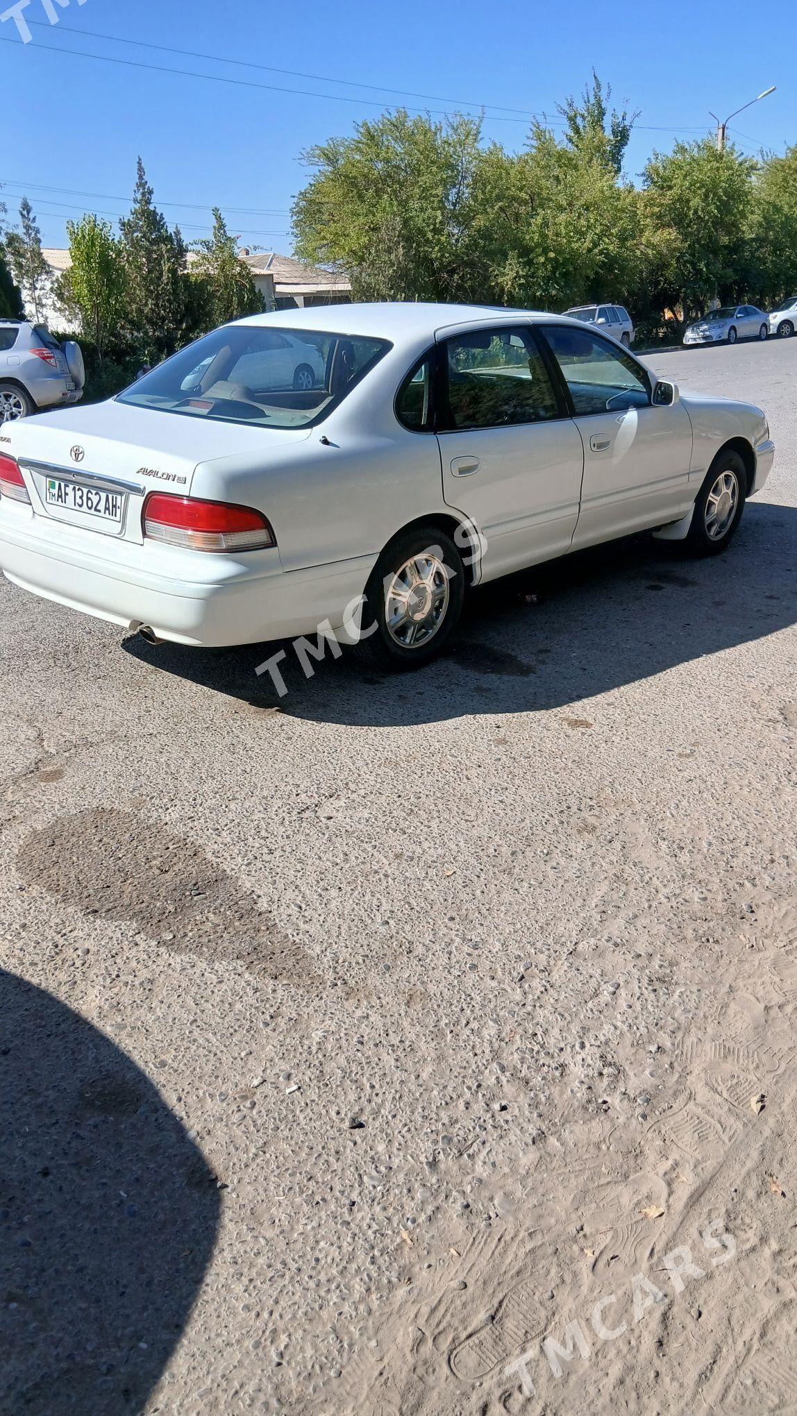 Toyota Avalon 1997 - 135 000 TMT - Теджен - img 1