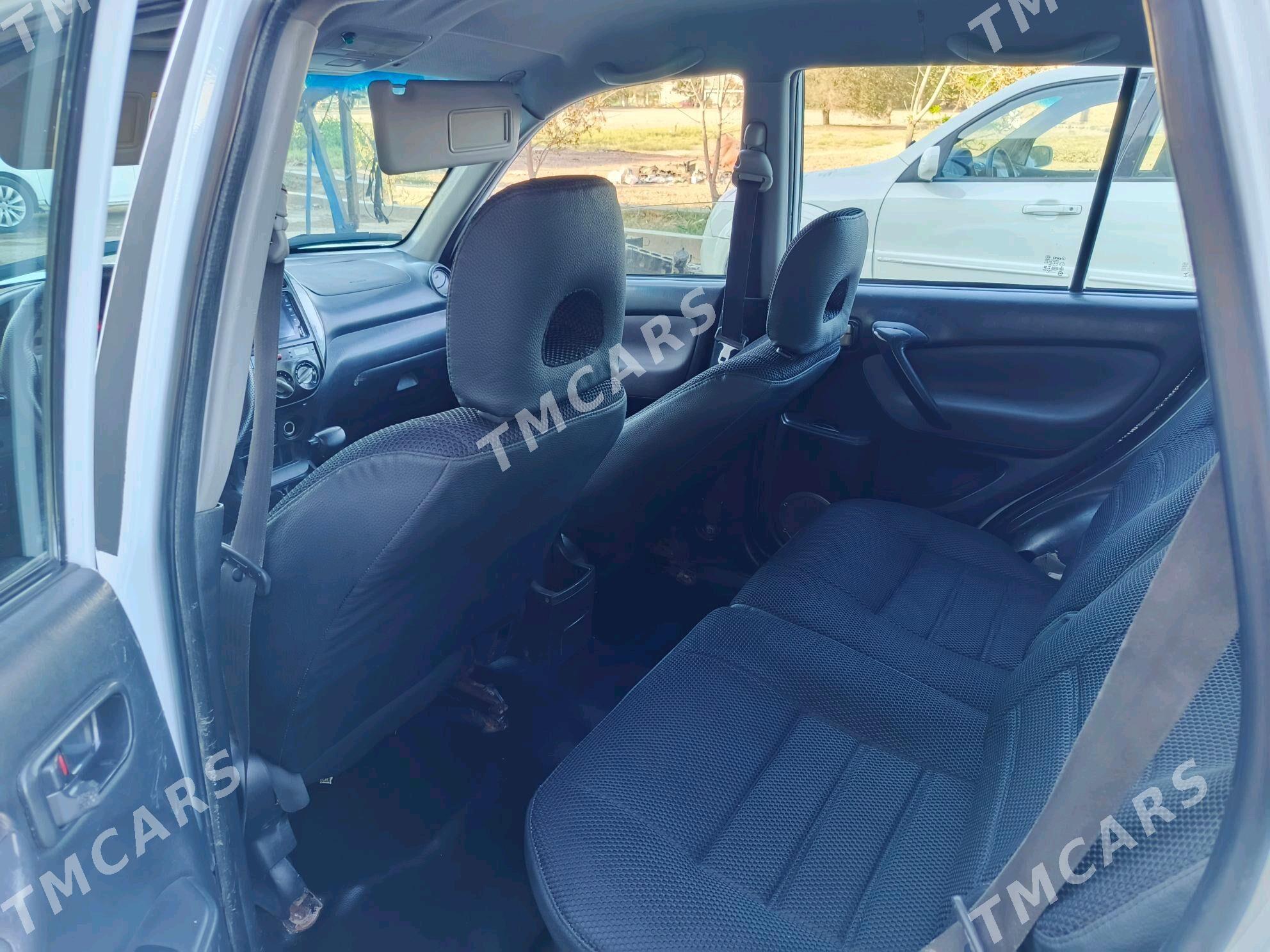 Toyota RAV4 2004 - 90 000 TMT - Дашогуз - img 5