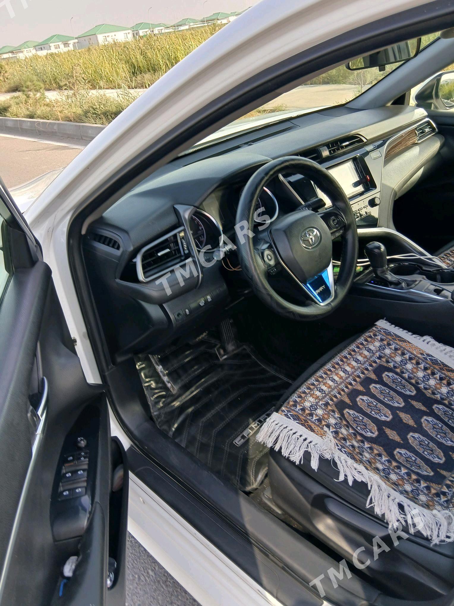 Toyota Camry 2019 - 266 000 TMT - Айтакова (ул. Огузхана) - img 2