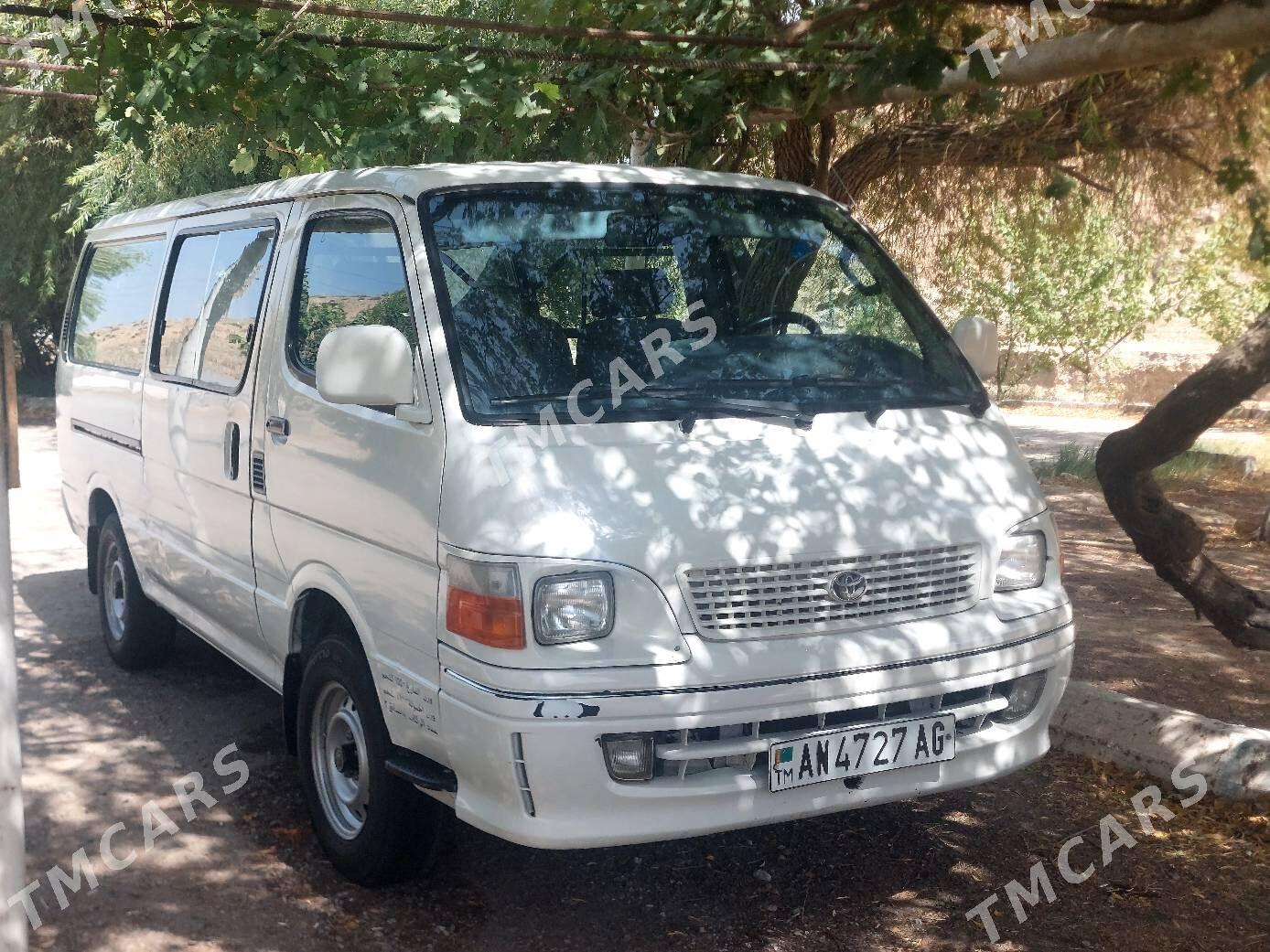 Toyota Hiace 2003 - 140 000 TMT - Бузмеин - img 2