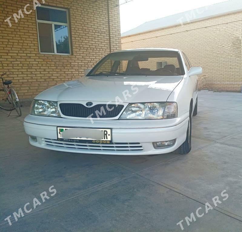 Toyota Avalon 1995 - 140 000 TMT - Sakarçäge - img 1