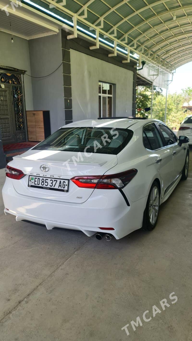 Toyota Camry 2022 - 285 000 TMT - Ашхабад - img 3
