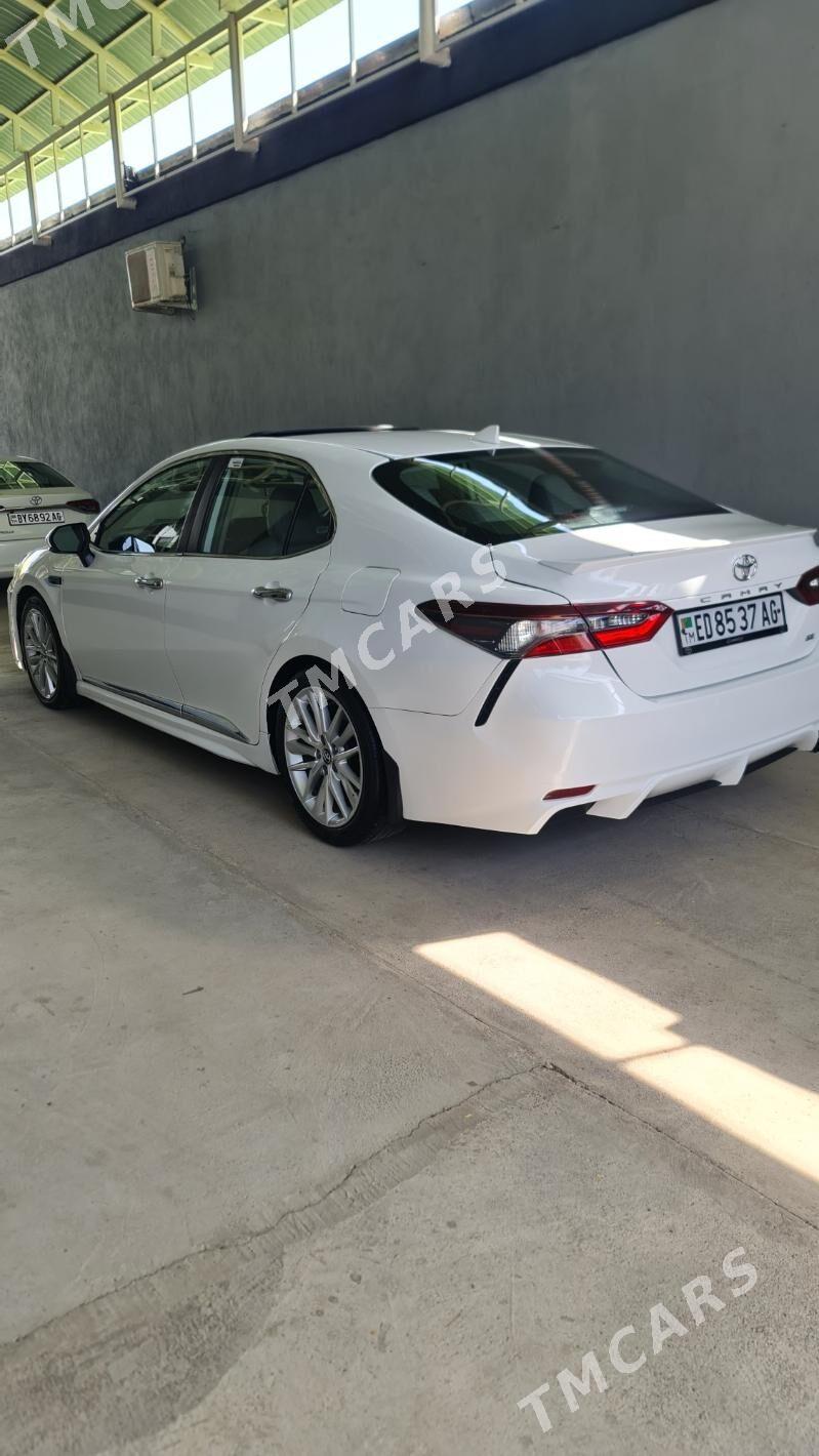 Toyota Camry 2022 - 285 000 TMT - Ашхабад - img 4