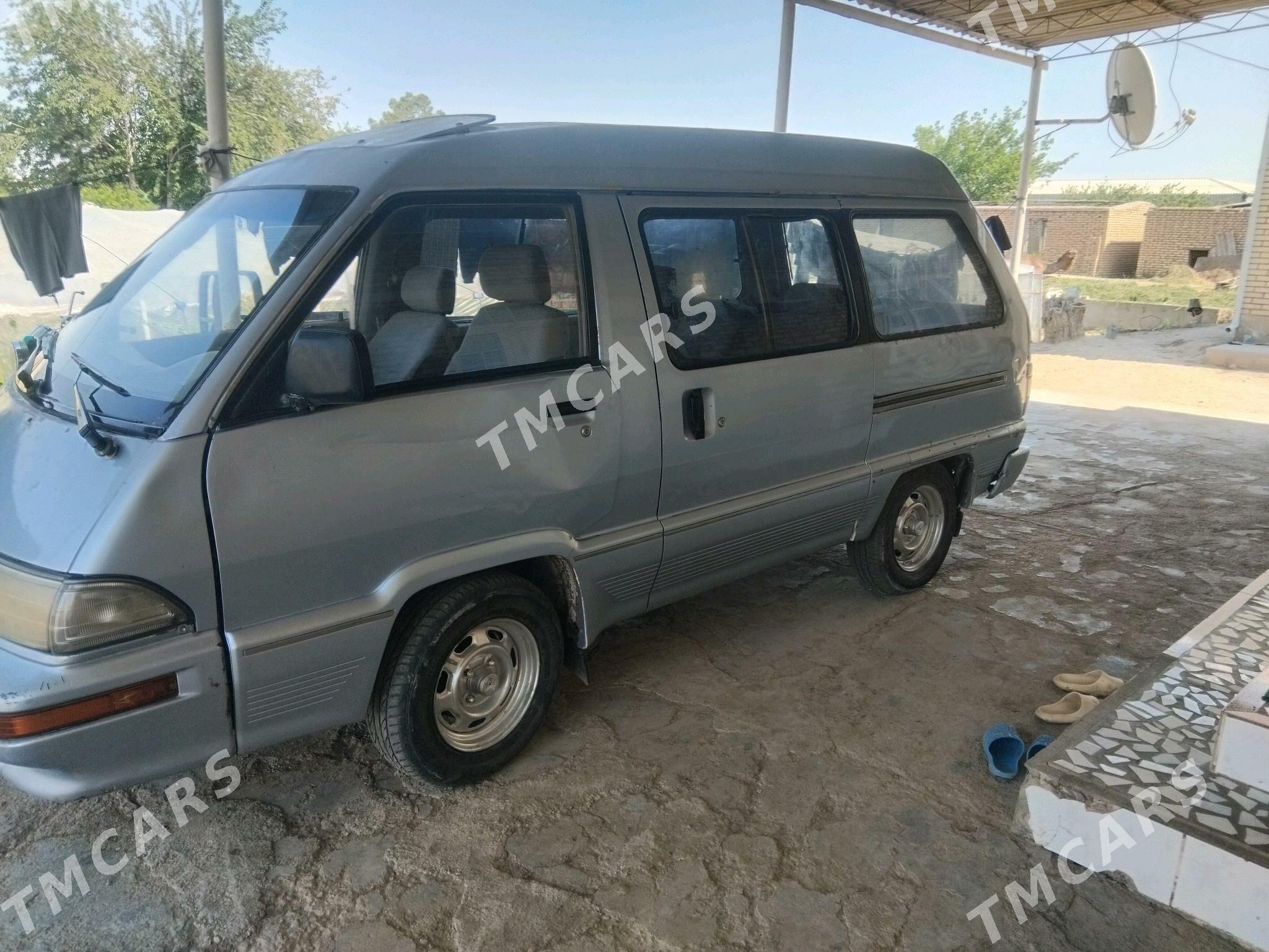 Toyota Town Ace 2002 - 25 000 TMT - Sakarçäge - img 2