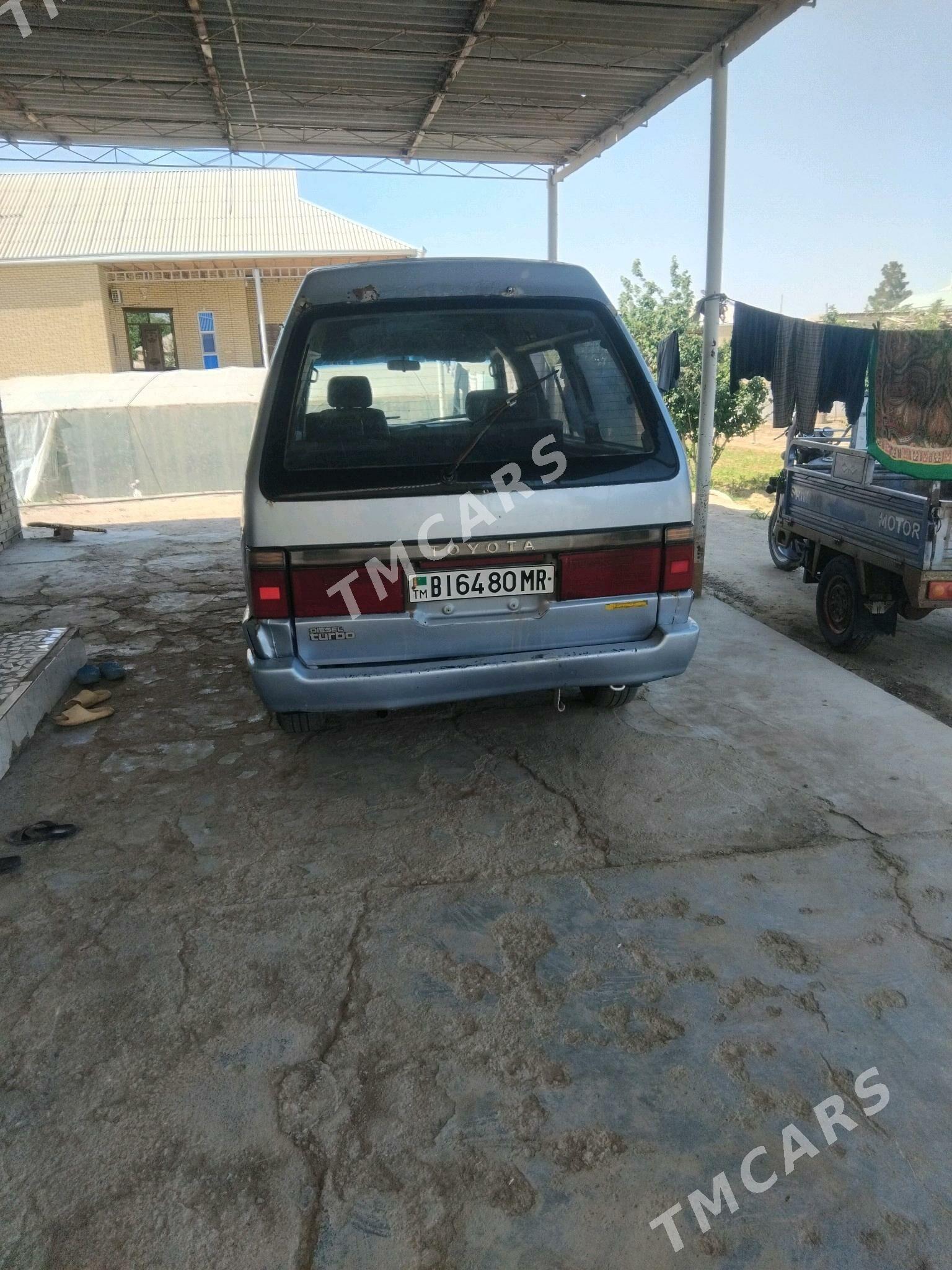 Toyota Town Ace 2002 - 25 000 TMT - Sakarçäge - img 3