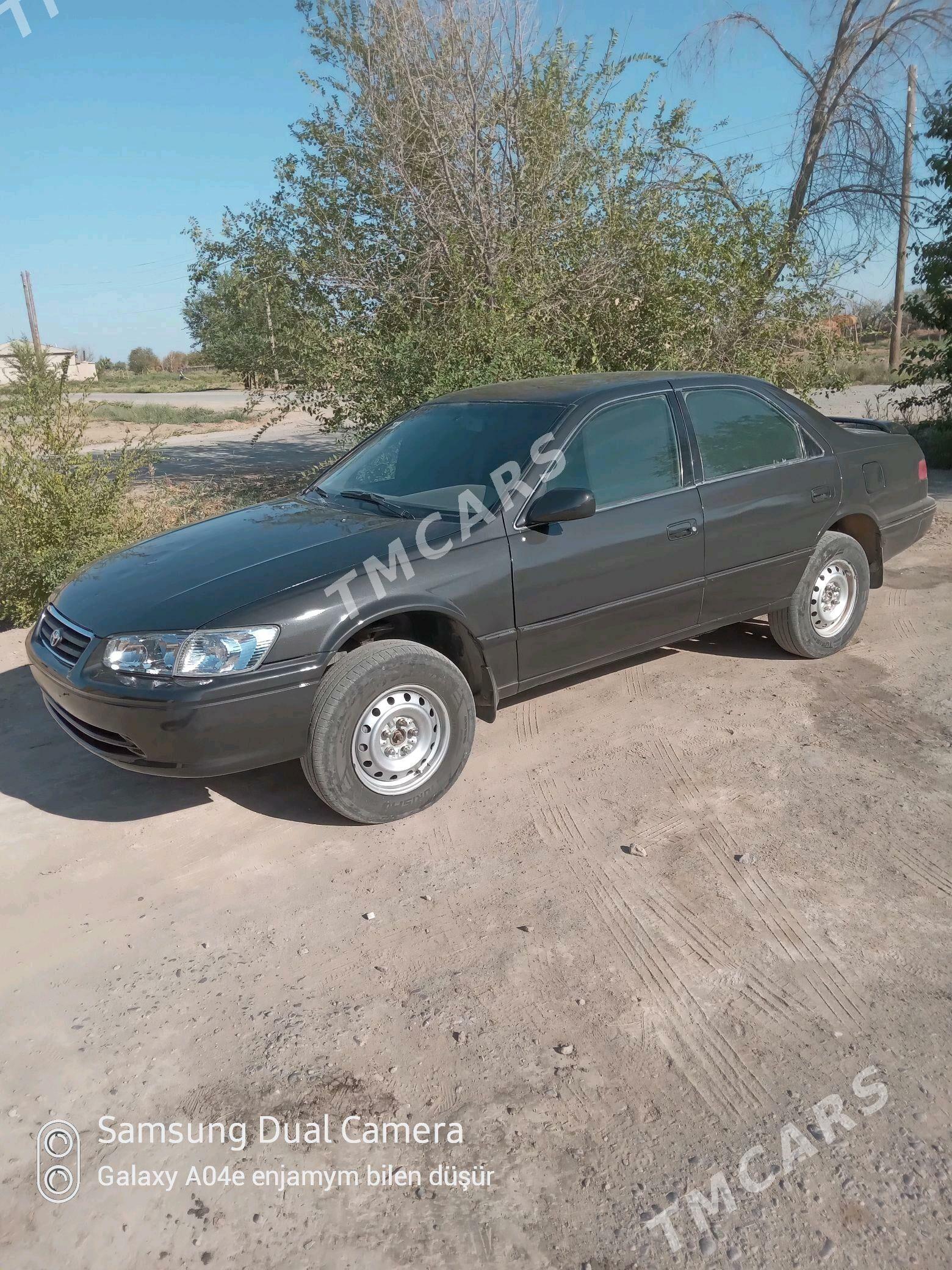 Toyota Camry 2001 - 140 000 TMT - Кёнеургенч - img 2