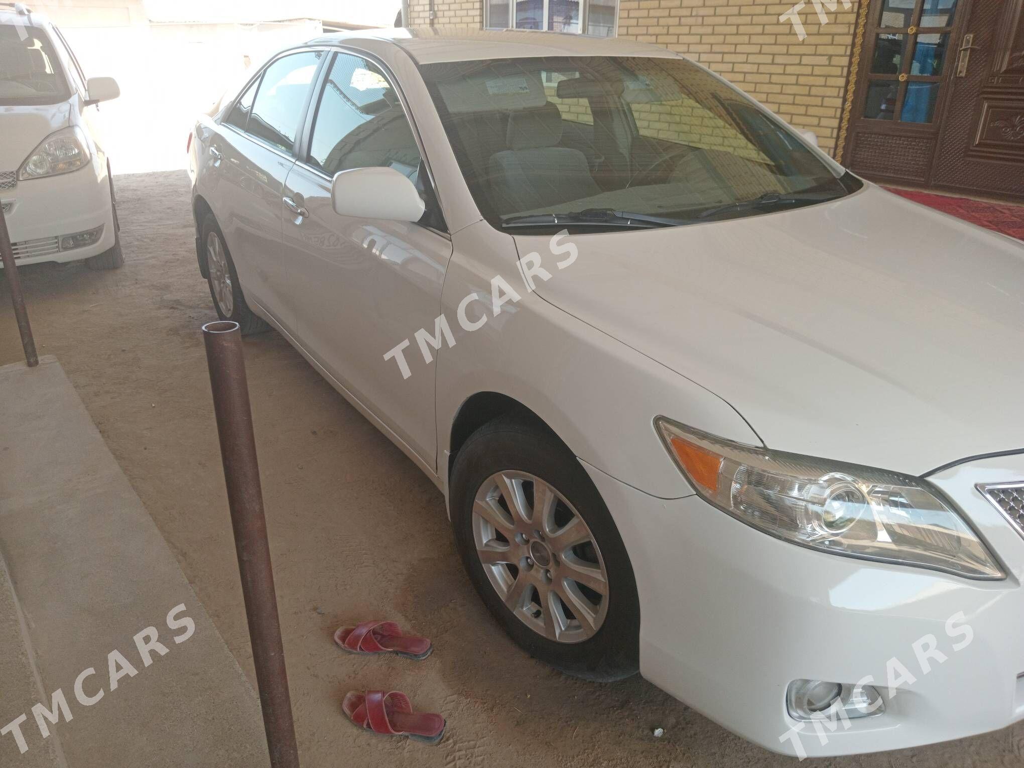 Toyota Camry 2010 - 172 000 TMT - Мары - img 5