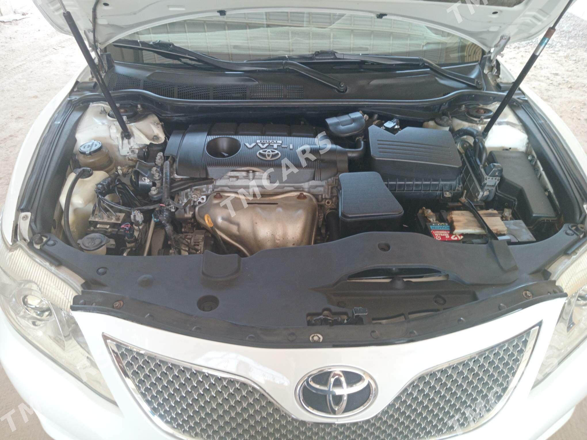 Toyota Camry 2010 - 172 000 TMT - Мары - img 6