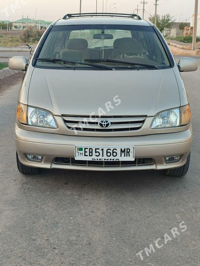 Toyota Sienna 2002 - 160 000 TMT - Огуз хан - img 1