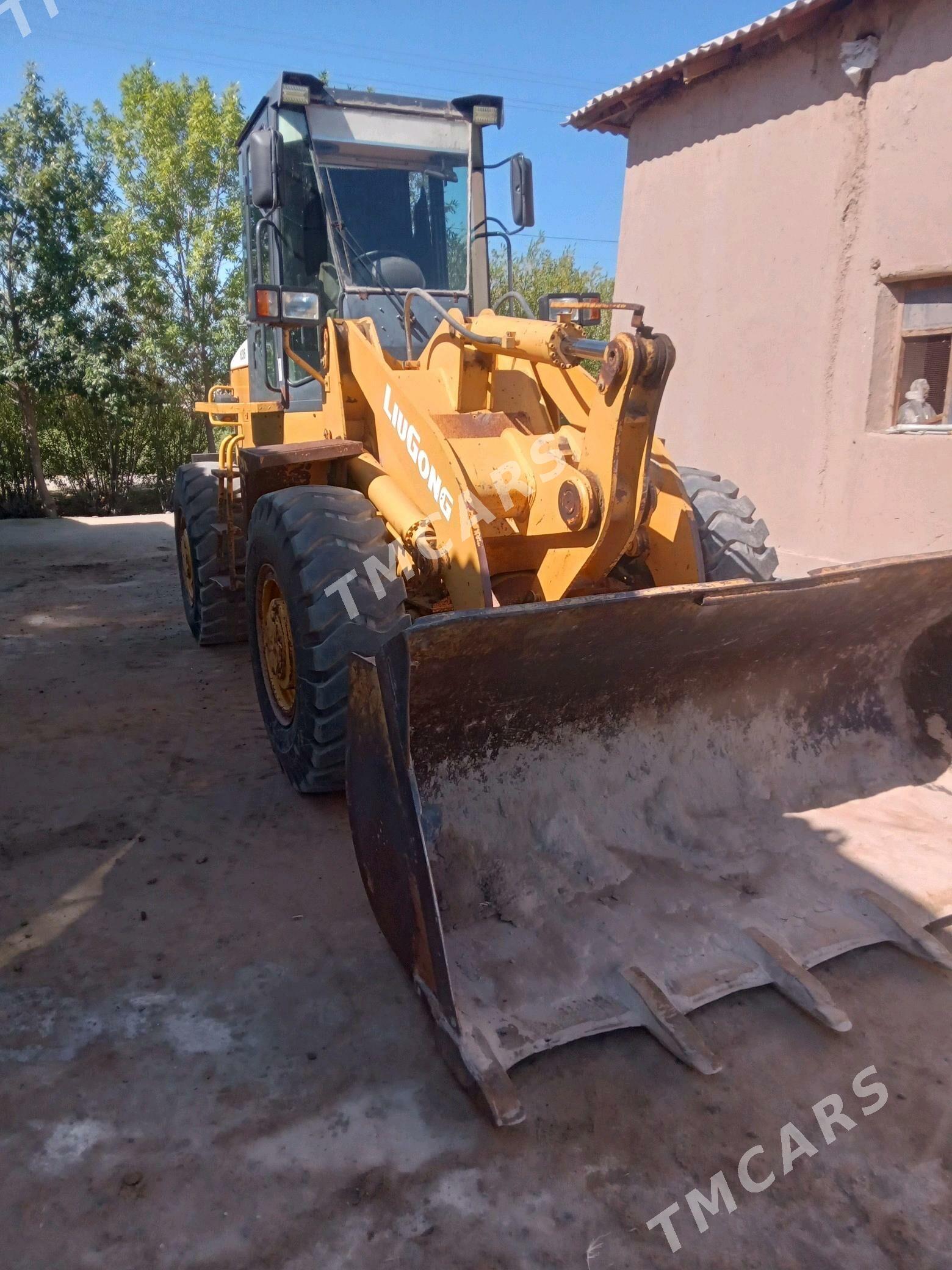 XCMG LW300F 2013 - 400 000 TMT - Болдумсаз - img 3