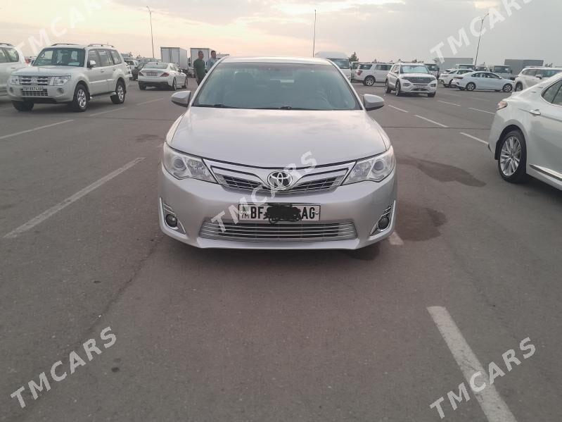 Toyota Camry 2013 - 215 000 TMT - Багир - img 1