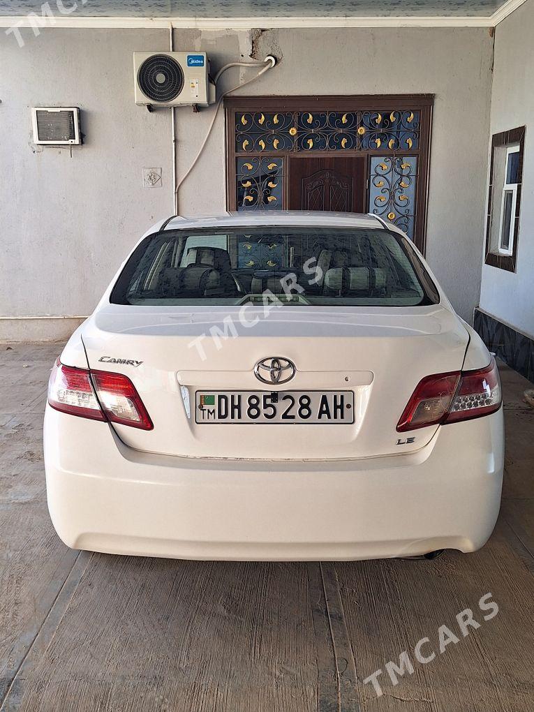 Toyota Camry 2008 - 120 000 TMT - Серахс - img 1
