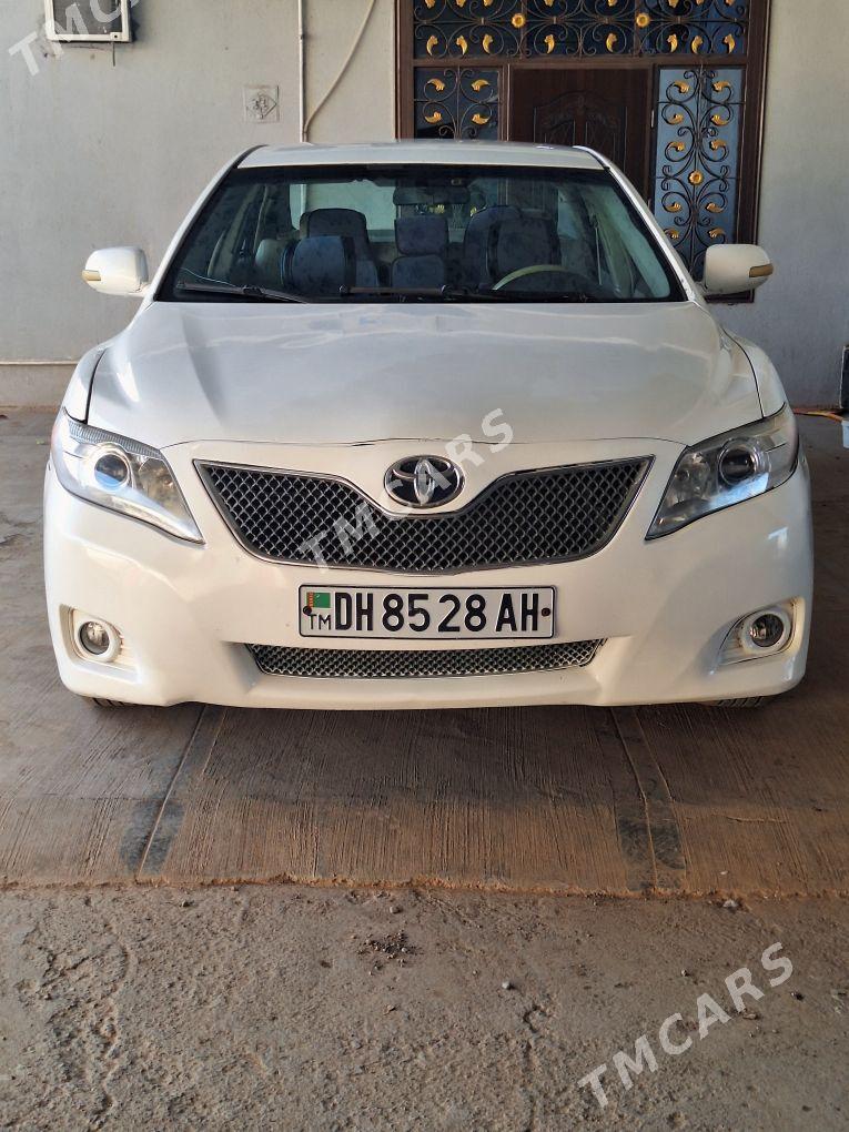 Toyota Camry 2008 - 120 000 TMT - Серахс - img 3