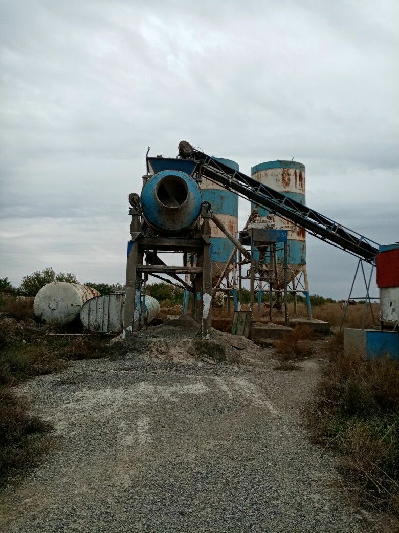 BSU-KOTAM (BETON SENTRAL) - Ýaşlyk - img 2