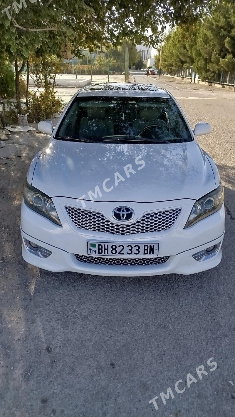 Toyota Camry 2010 - 239 000 TMT - Балканабат - img 1
