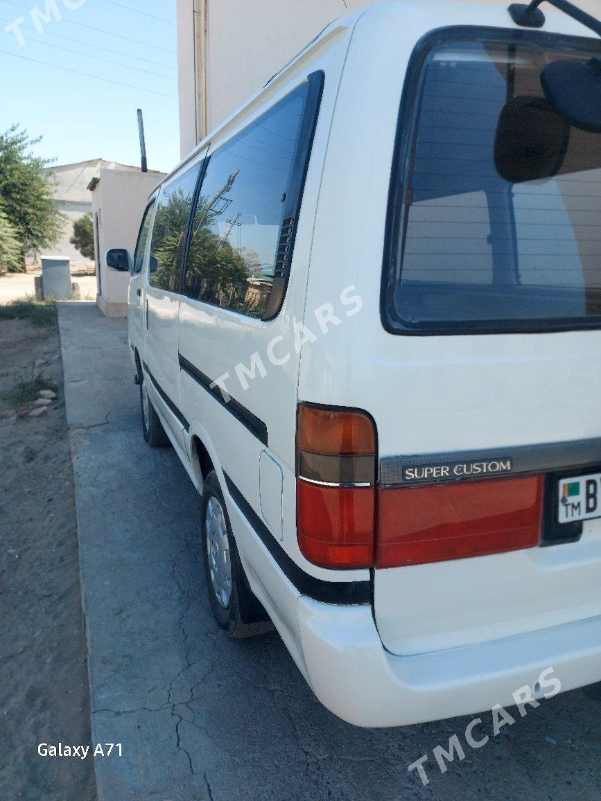 Toyota Hiace 1992 - 67 000 TMT - Dänew - img 6