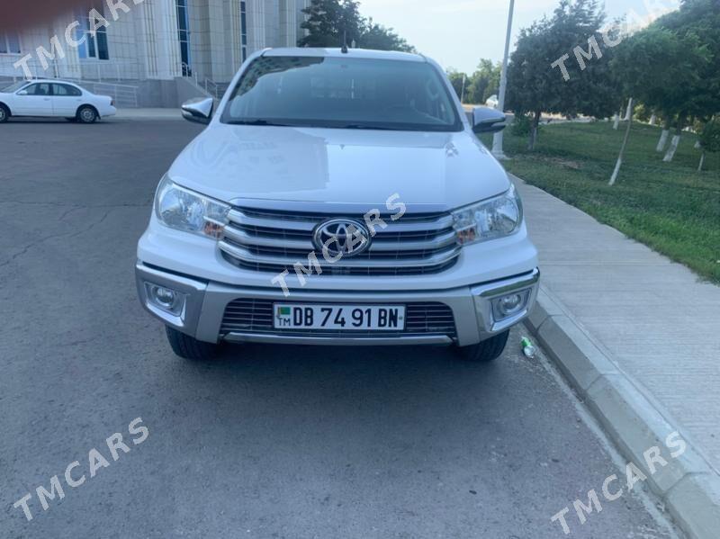 Toyota Hilux 2017 - 439 000 TMT - Туркменбаши - img 7