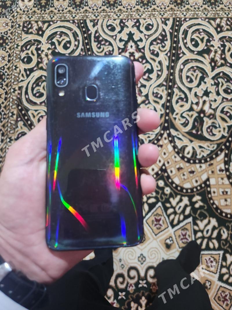 samsung a40 - Aşgabat - img 4