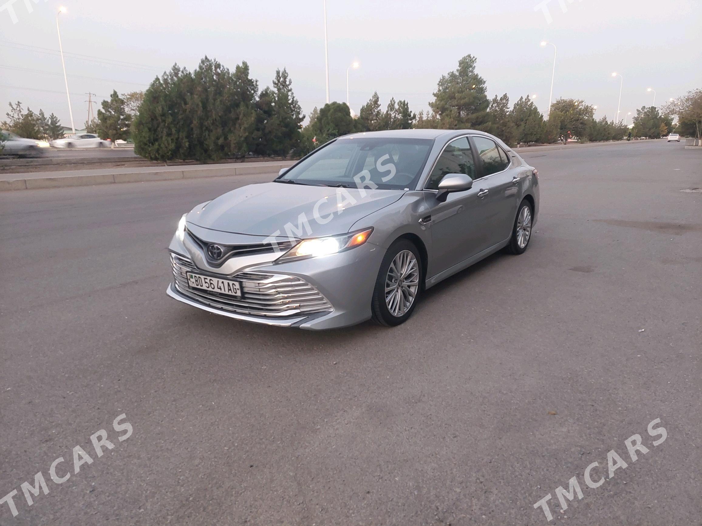 Toyota Camry 2018 - 285 000 TMT - Ашхабад - img 2