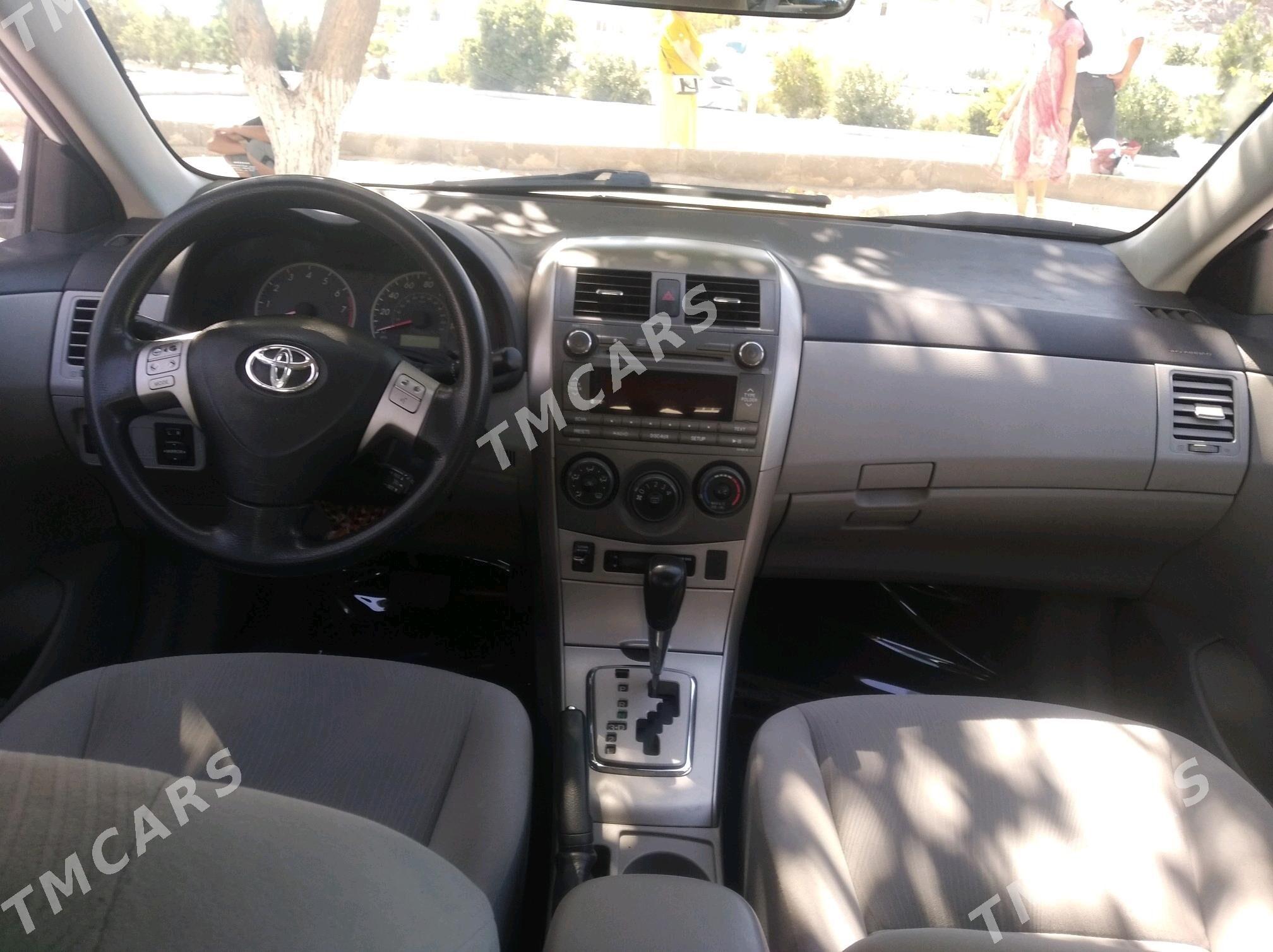 Toyota Corolla 2011 - 155 000 TMT - Туркменбаши - img 3