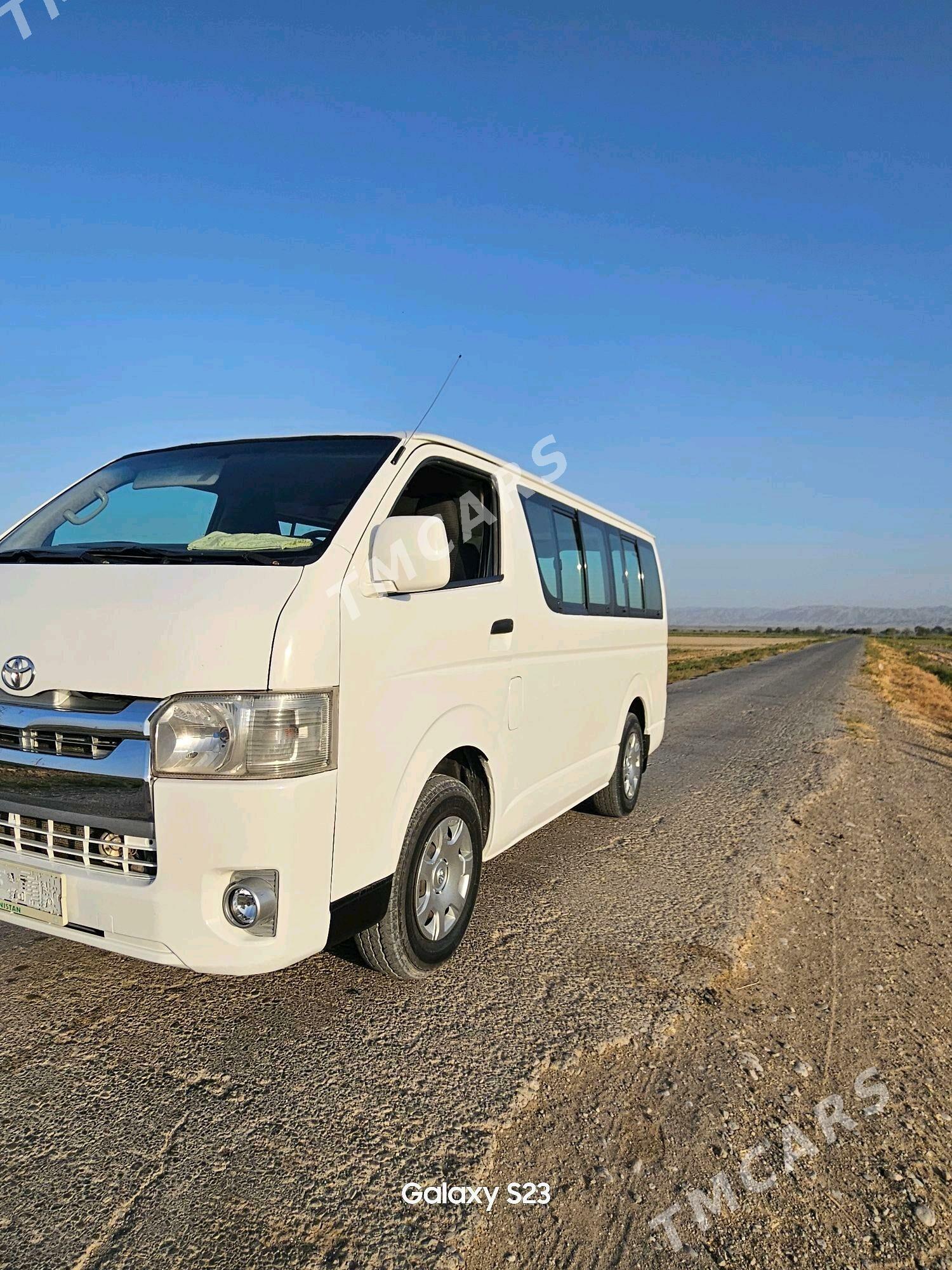 Toyota Hiace 2005 - 240 000 TMT - Änew - img 4