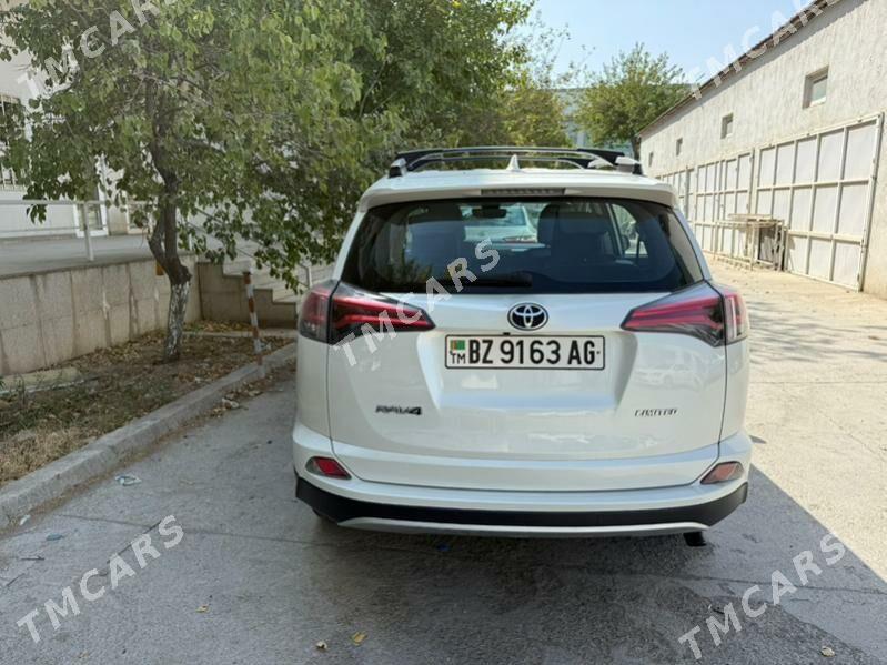 Toyota RAV4 2018 - 345 000 TMT - Ашхабад - img 4