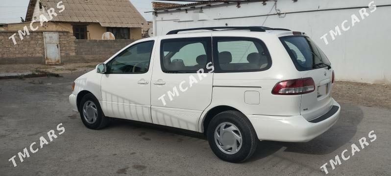Toyota Sienna 2000 - 133 000 TMT - Гызыларбат - img 5