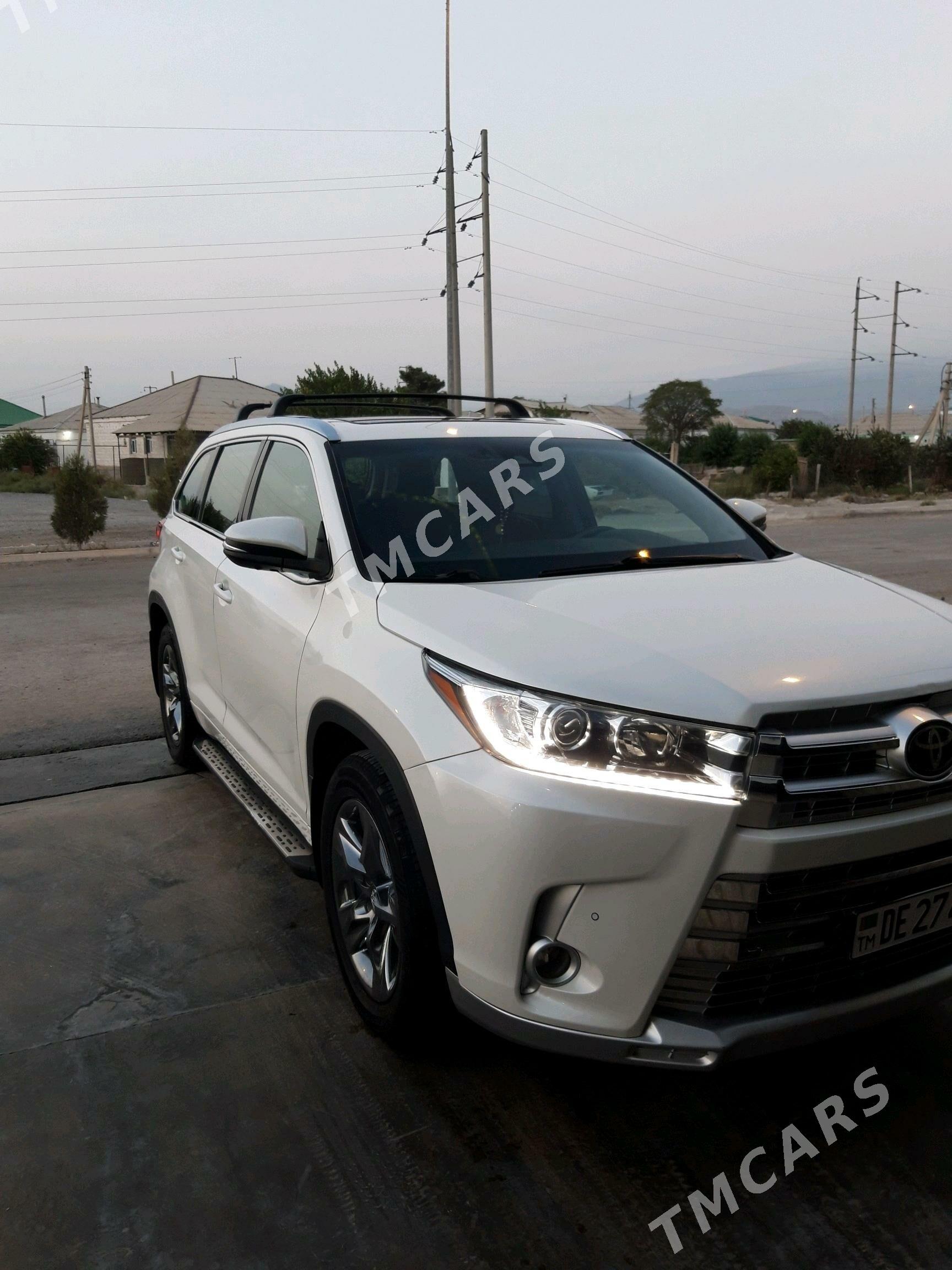 Toyota Highlander 2019 - 570 000 TMT - Ашхабад - img 5