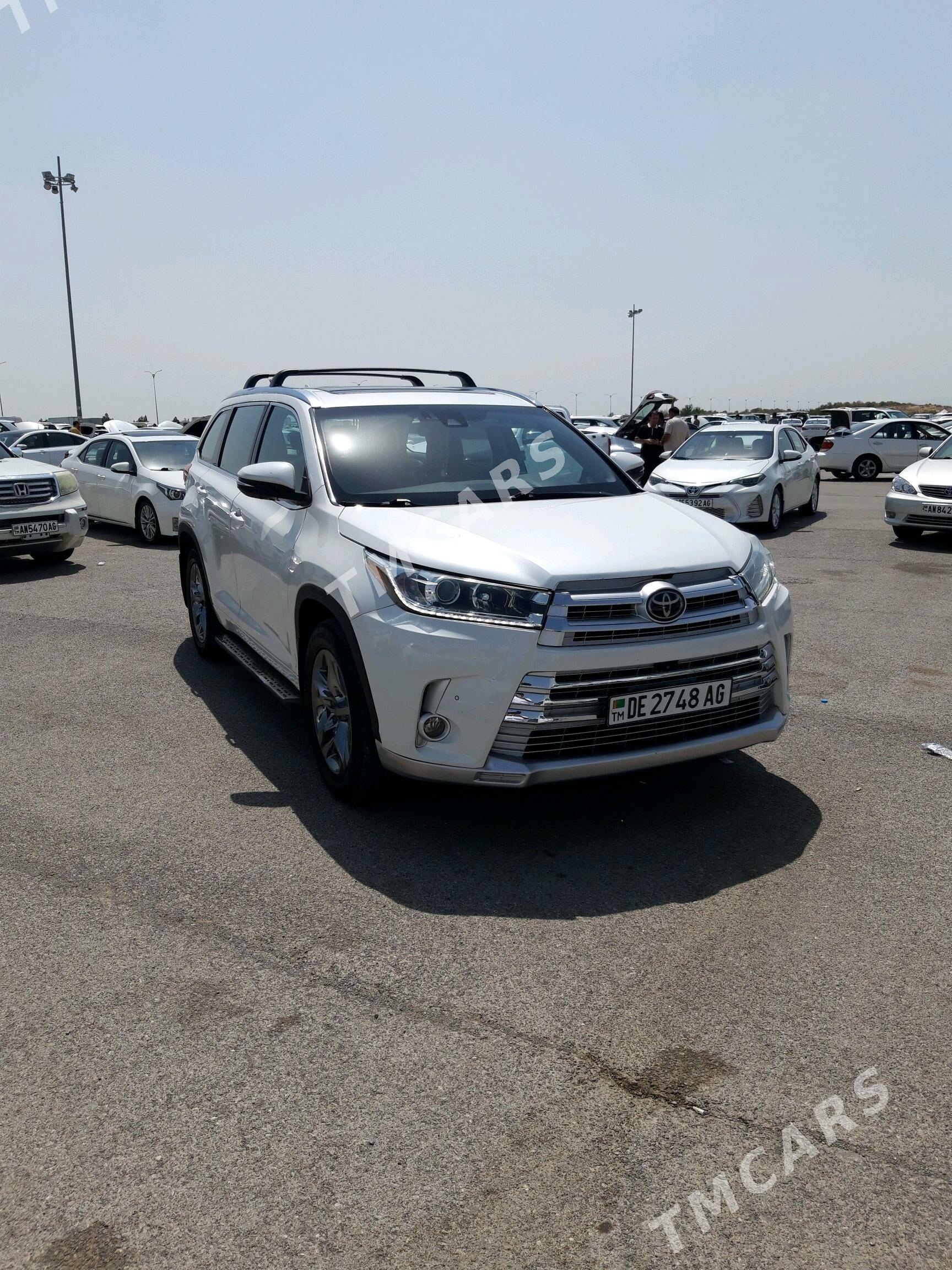 Toyota Highlander 2019 - 570 000 TMT - Ашхабад - img 3