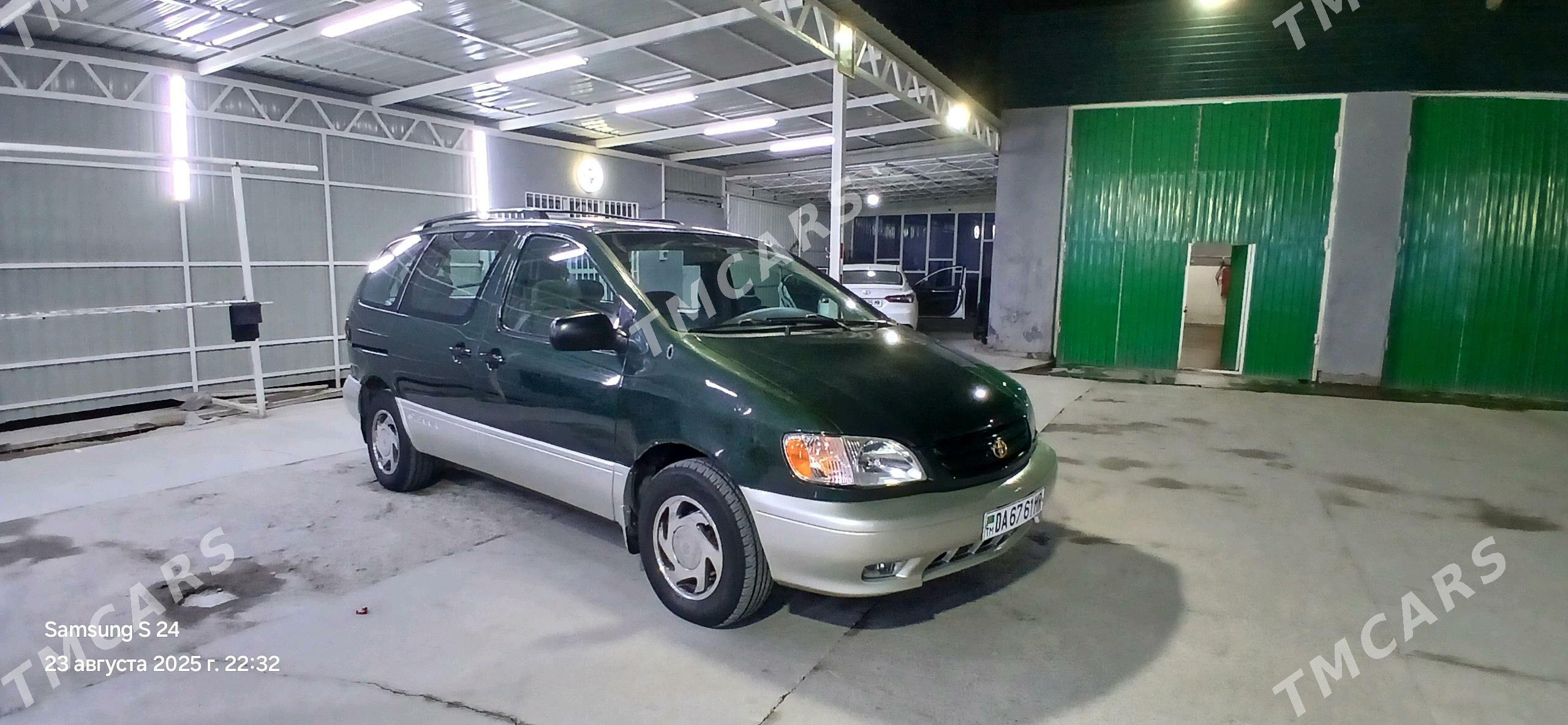 Toyota Sienna 2002 - 138 000 TMT - Мары - img 3