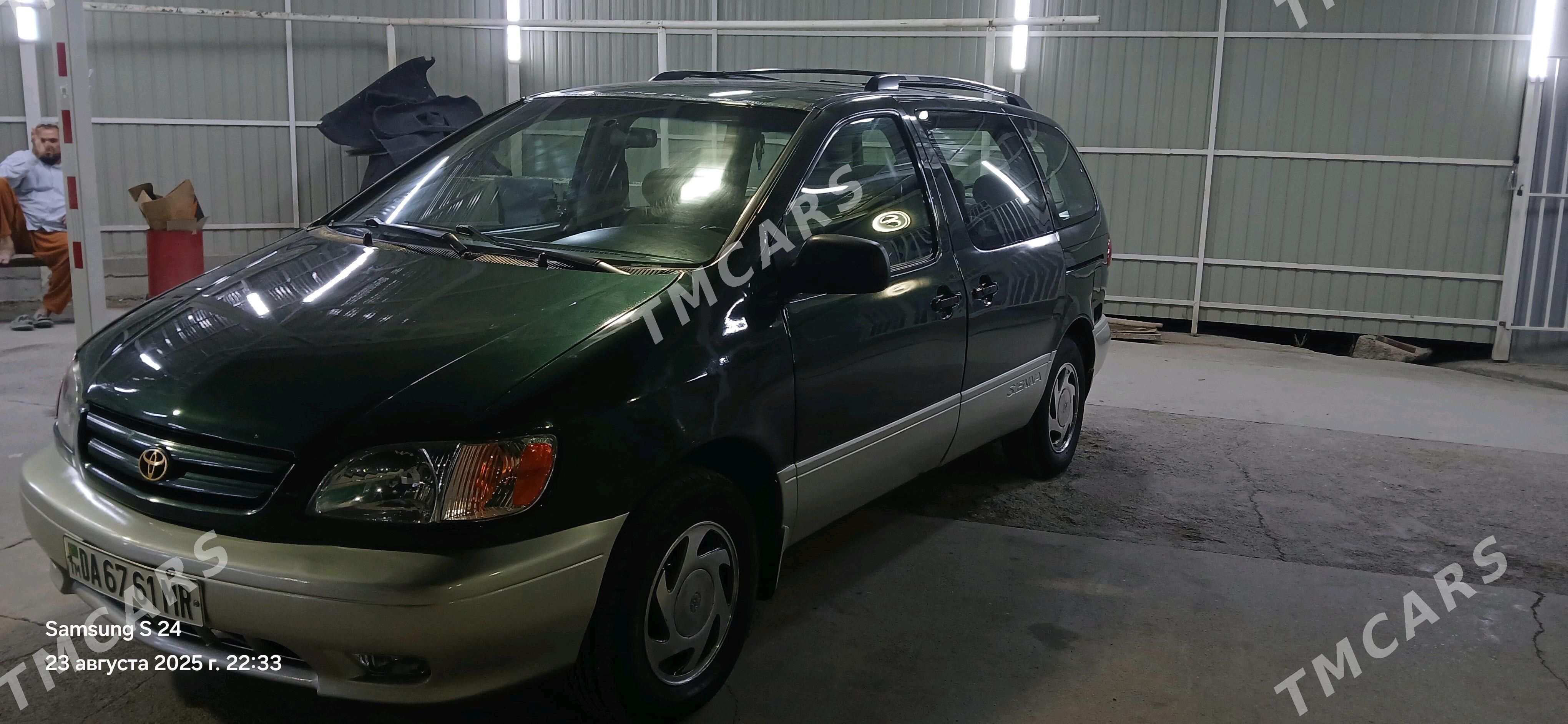 Toyota Sienna 2002 - 138 000 TMT - Мары - img 9