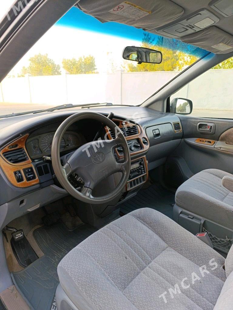 Toyota Sienna 2002 - 138 000 TMT - Мары - img 6