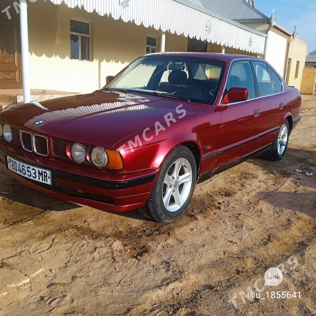 BMW 520 1990 - 30 000 TMT - Байрамали - img 1